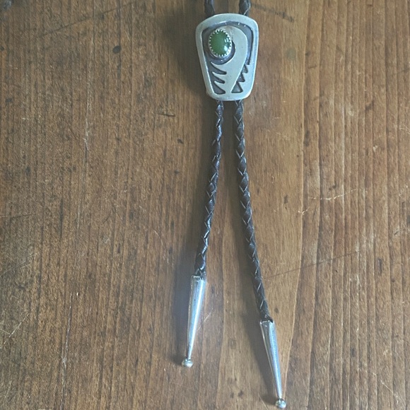 Elegant Sterling Silver Bolo Tie with leather ties also tipped with silver - Picture 5 of 11